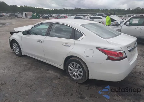 2015 Nissan Altima 2.5 S z USA, uszkodzony, nr VIN 1N4AL3AP0FC486640